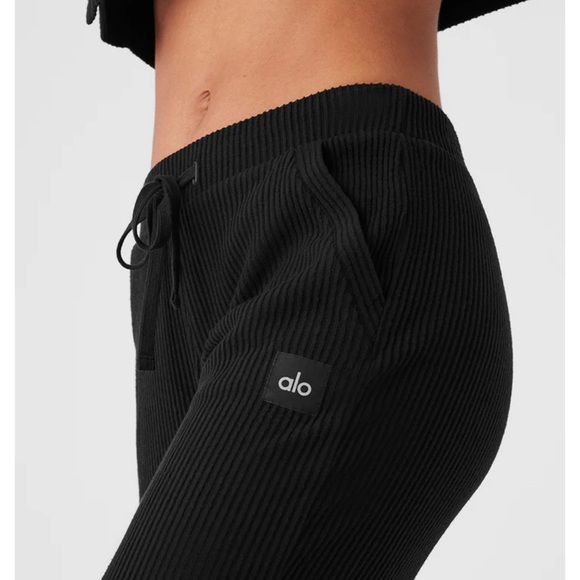 Alo yoga pants- ‘muse sweatpants’ - Picture 2 of 6